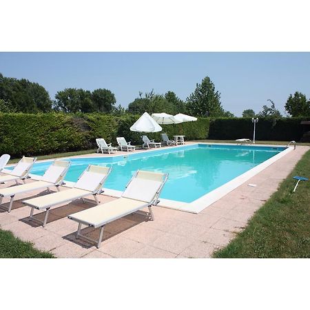 Agriturismo Loghino Caselle Сан-Джорджо-ди-Мантова Экстерьер фото